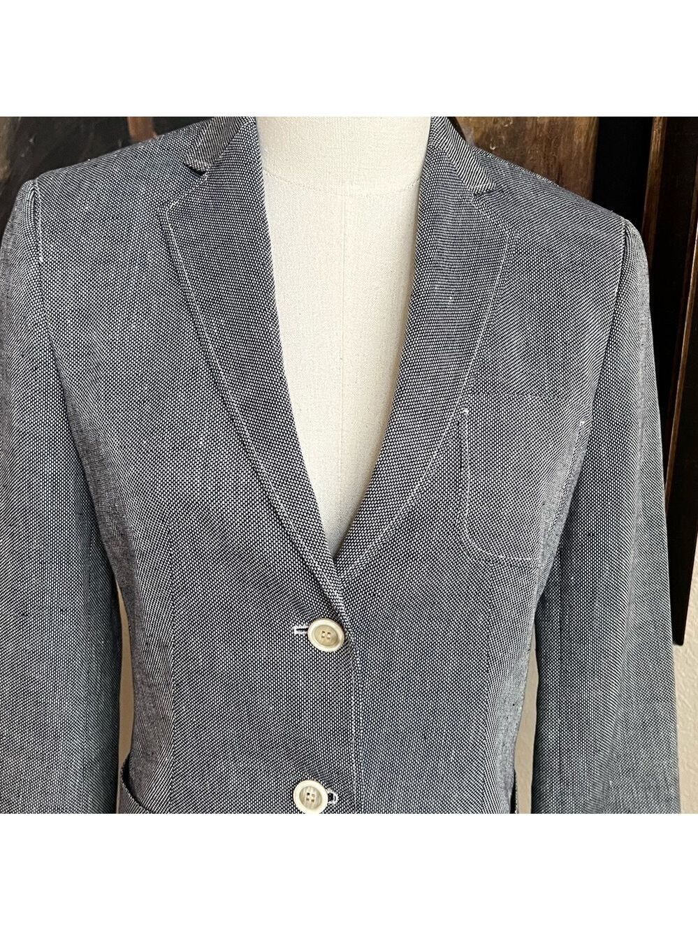 Hugo Boss Blazer Size 6 Dark Navy Textured